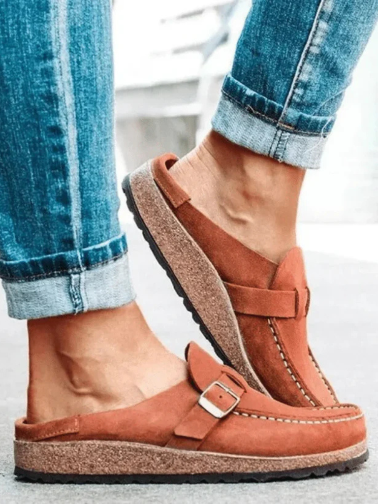 Women's Comfort Clogs | Wide Fit, Cushioned Footbed