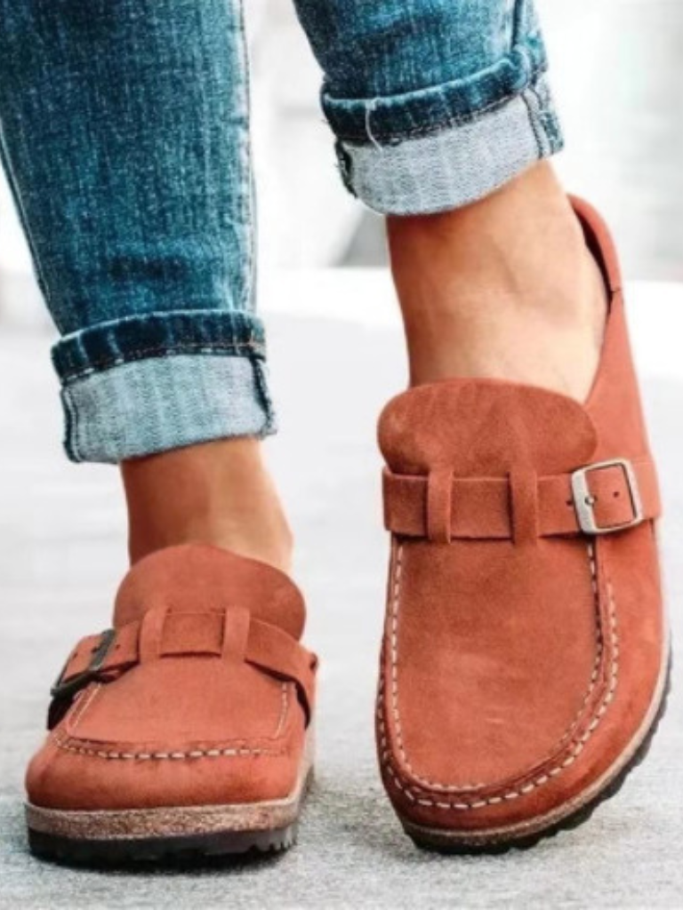 Women's Comfort Clogs | Wide Fit, Cushioned Footbed