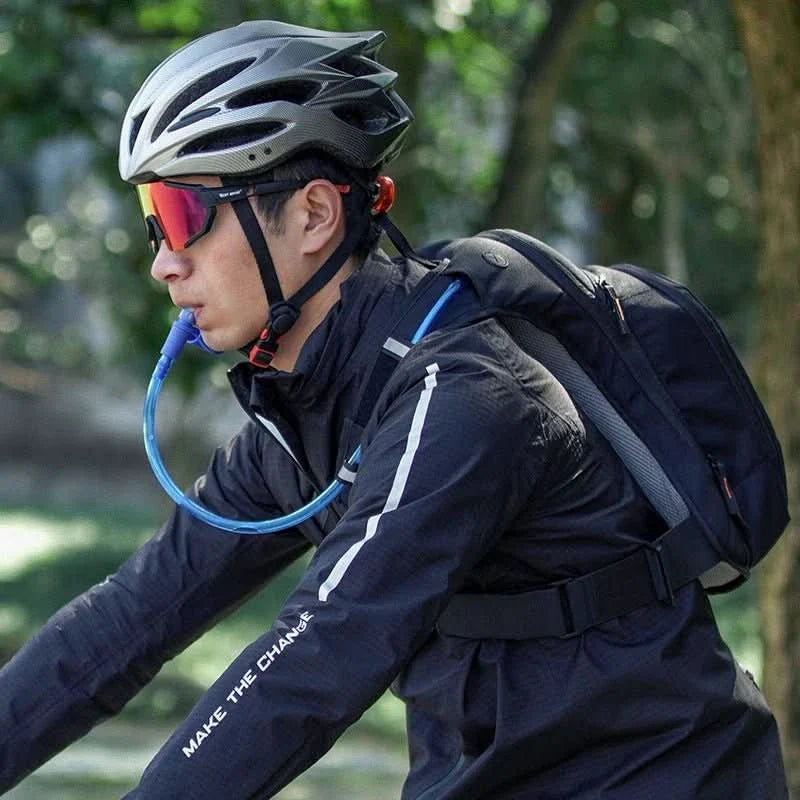 HydroSport Ultra-Light Sport Bag 10L with Hydration