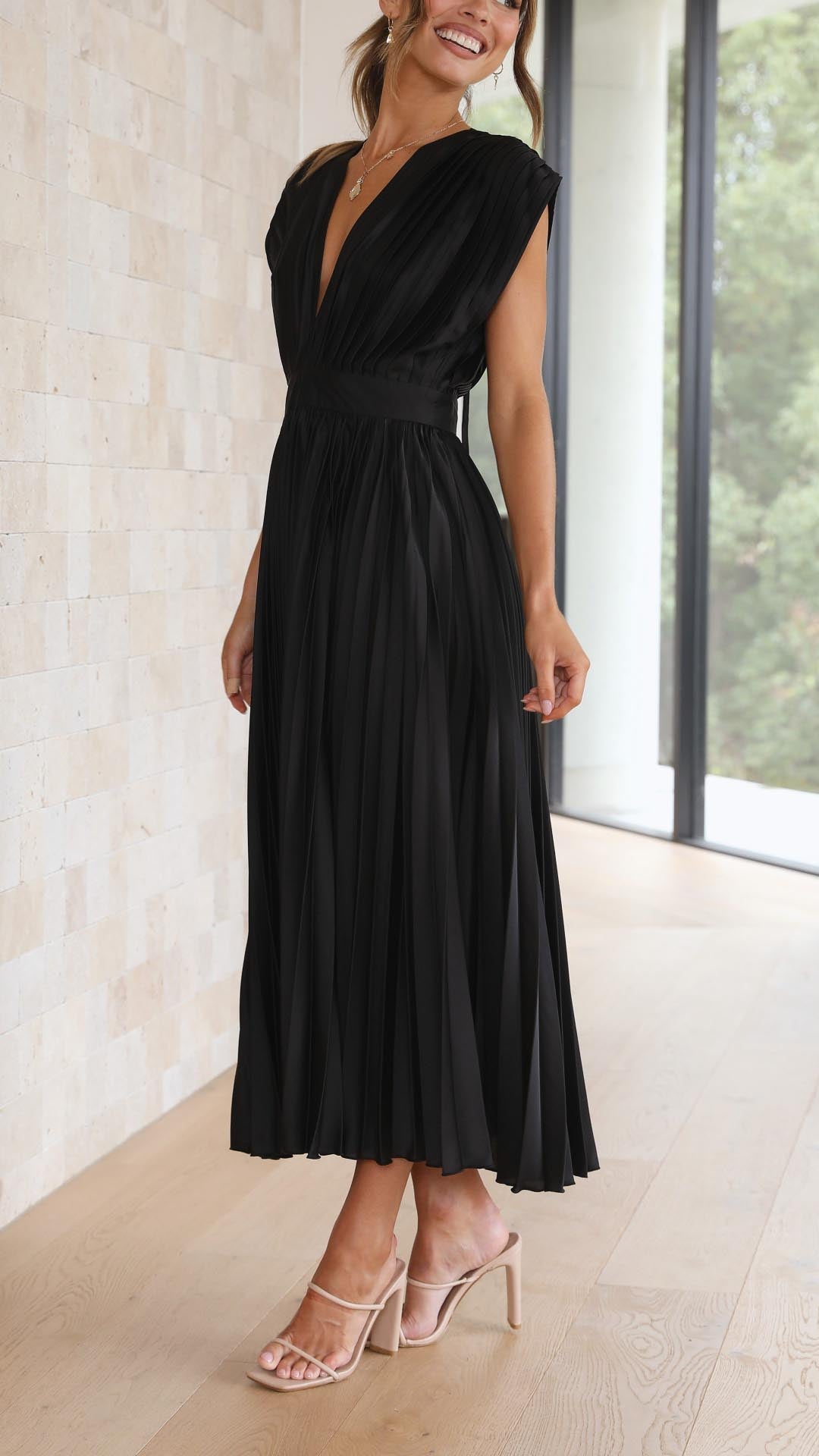 Tessa | Women’s Classic Pleated Maxi Dress