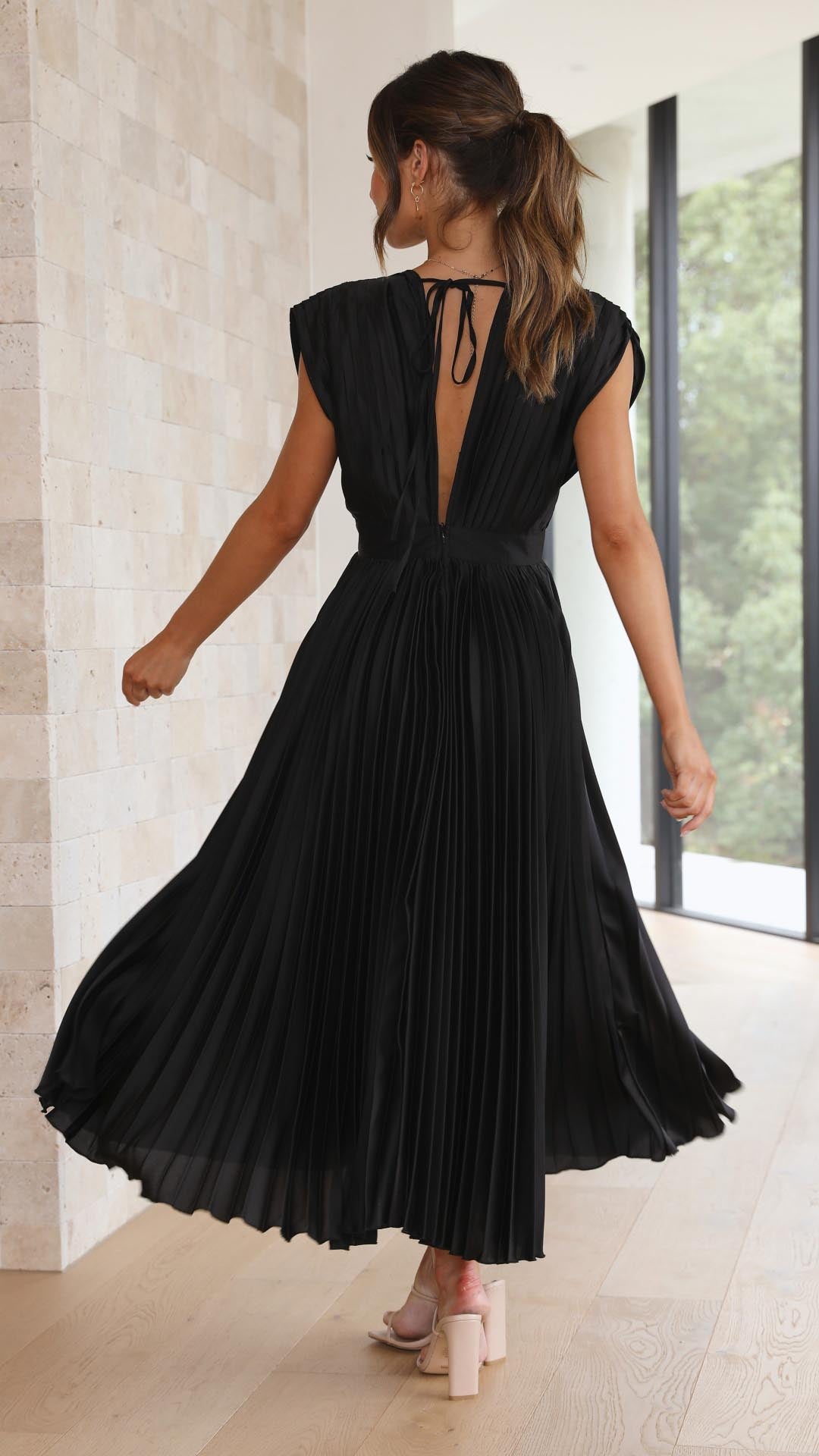 Tessa | Women’s Classic Pleated Maxi Dress